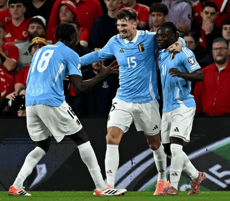 德布劳内双响,阿森纳锋霸将功补过,比利时4-2威尔士强势登顶第1